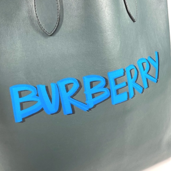 BURBERRY Blue Leather Shoulder Bag - Picture 10 of 16